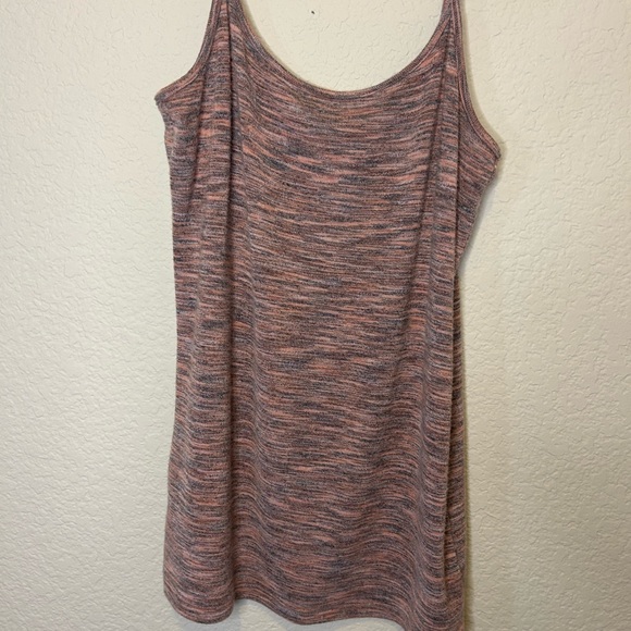 3 pack of LOFT tank tops - Picture 6 of 10
